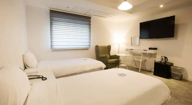 Standard- dobbelt værelse med byudsigt Hillside Hotel