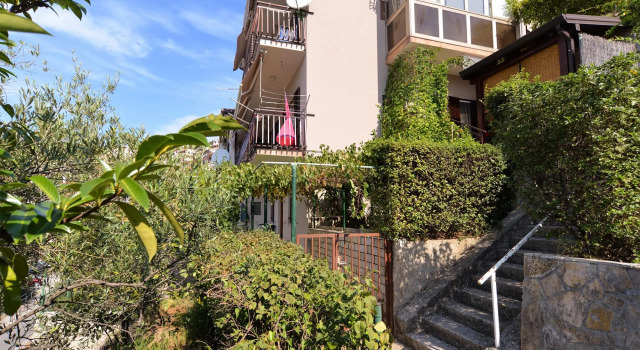 Apartment 650