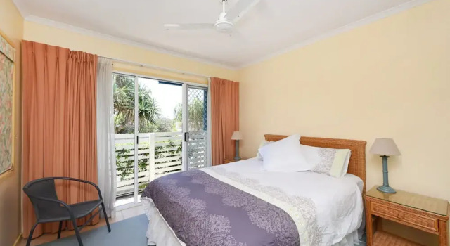 Sunbright 2/5 Petrel Street, Book Feriehus Peregian Beach Noosa
