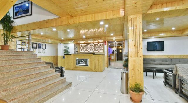 Hotel Himgiri Manali, Забронировать Отель Отели Манали с завтраком, Завтраки