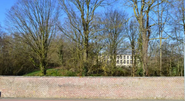 B&B Blue Garden, Prenota Bed & breakfast Hotel a Flanders con parcheggio, Parcheggio