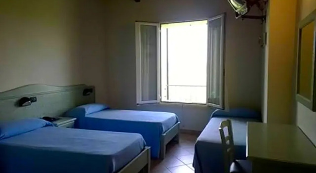 Albergo del Po, Rezervați Hotel Hoteluri în Boretto cu parcare, Parcare