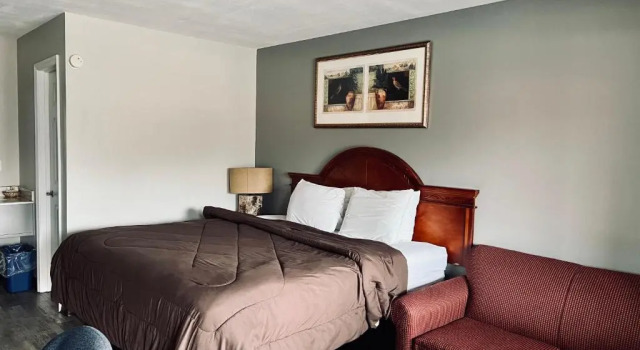 Номер Standard Ozark Inn & Suites