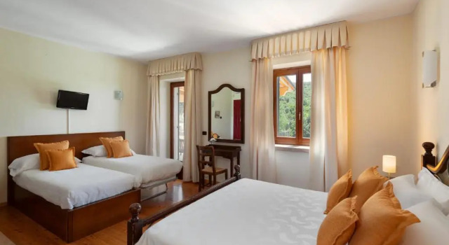 Четырёхместный номер Standard Sporting Hotel San Felice