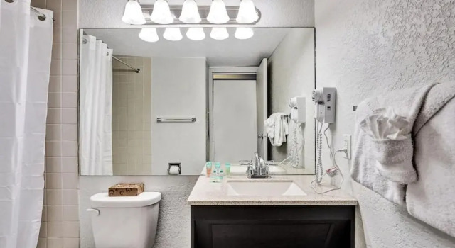 Четырёхместный номер Superior Plaza Hotel Fort Lauderdale
