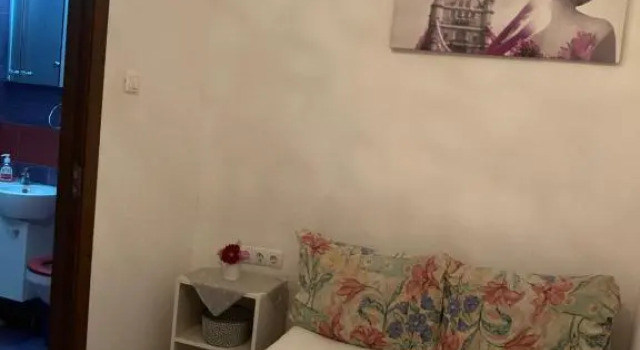 Small Studio2