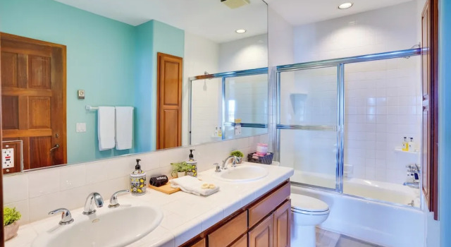 Апартаменты Bright Catalina Island Condo w/ Ocean Views!