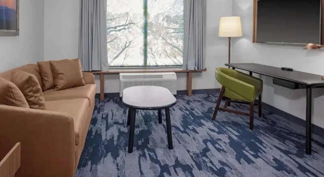Трёхместный люкс Fairfield Inn & Suites by Marriott Memphis Collierville