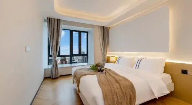 Люкс Мансарда с 4 комнатами Alto Suites Apartment