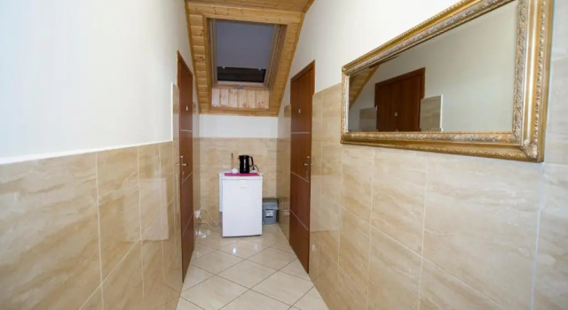 Karczma Chęciny, Buchen Sie Hotel Chęciny Heiligkreuz