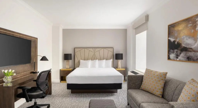 Двухместный полулюкс Martinique New York on Broadway, Curio Collection by Hilton