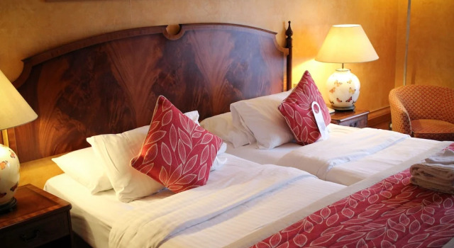 Blunsdon House Hotel