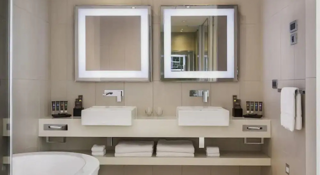 Двухместный люкс Novotel Auckland Airport