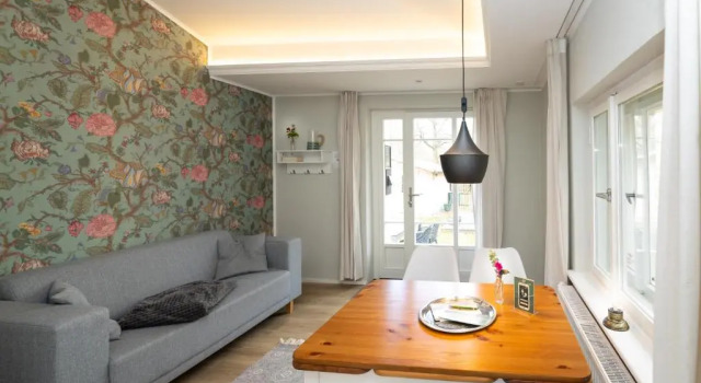 Апартаменты Little Suite Apartments