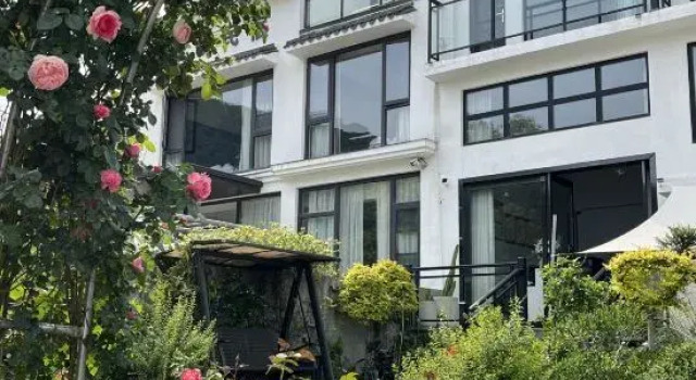 Shenbei Flower Garden Light Luxury Flower Homestay, Prenota Hotel Hotel a Ningbo con parcheggio, Parcheggio