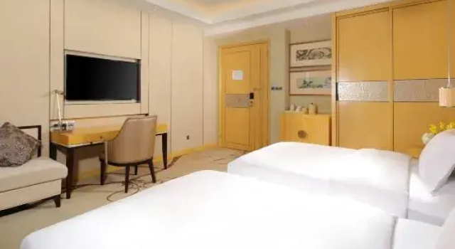 Номер Deluxe с балконом Kingworld Hotel Gui'an