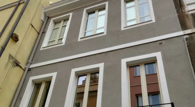 Casa Marina Guesthouse Cagliari, Забронировать Отель Отели Кальяри с парковкой, рядом с Башня Торре-дель-Элефанте, Парковка