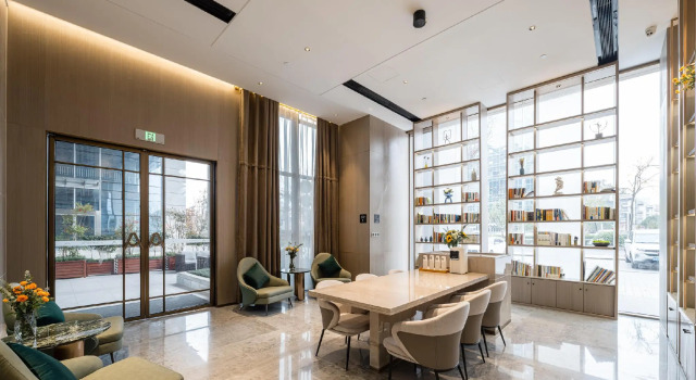 Atour Hotel Yiwu International Trade City Passenger Center