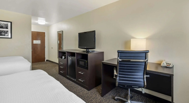 Четырёхместный номер Standard Sleep Inn & Suites Huntsville near US Space & Rocket Center