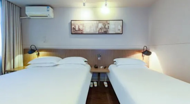 Семейный номер Standard Jinjiang Inn Select Shanghai Safari Pak