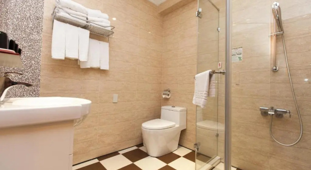 Семейный номер Economy Hotel Lohas