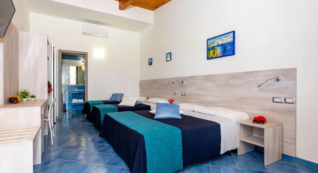Четырёхместный номер Standard с видом на море Giglio di mare Resort