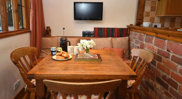 Milestone Lodge, Забронировать Отель Биллингсхерст Западный Суссекс