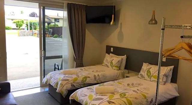 Номер Deluxe BigSky Motels