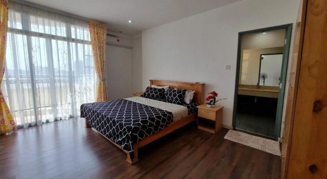 Kenyalang Emerald Riverine Homestay, Rezerwuj Hotel Kuching Sarawak