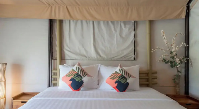 Тент с видом на реку The Tree Riverside Resort Kaeng Krachan