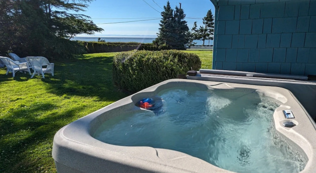 Номер Standard с видом на горы Juan de Fuca Waterfront Hotel & Cottages