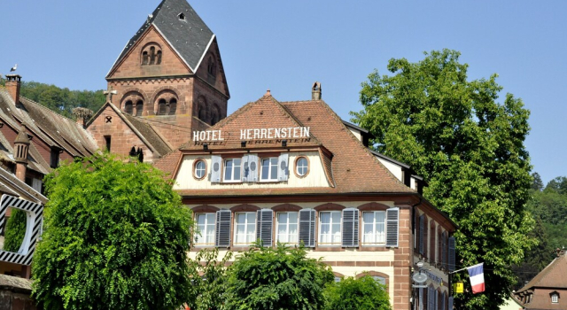 Logis Hôtel-Restaurant du Herrenstein, Book Hotel  