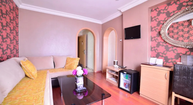 Люкс Classic Royal Carine Hotel