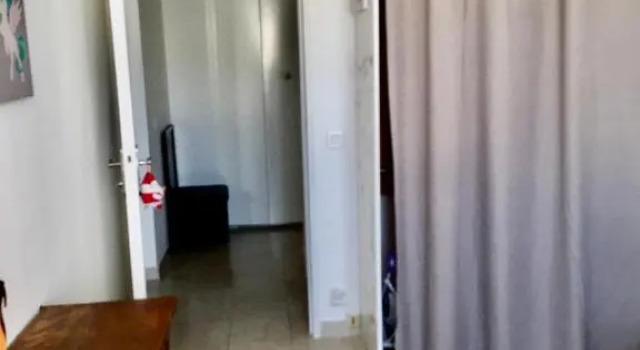 Marseille 13009 - Bel Appartement lumineux de 70 m2 - 2 chambres - vue sur Col de la Gineste - Direction Cassis, Забронировать Апартаменты/квартира Марсель Буш-дю-Рон
