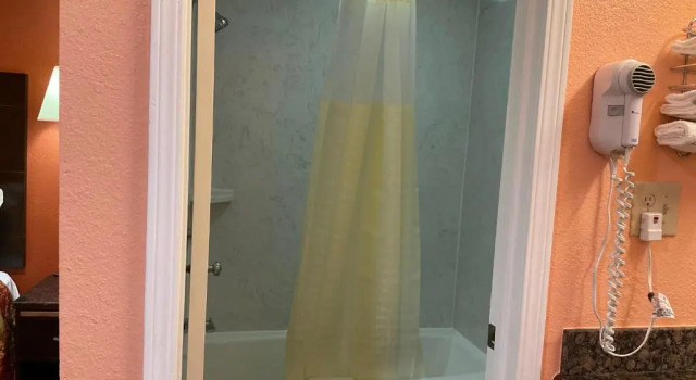 Четырёхместный номер Standard Budget Motel