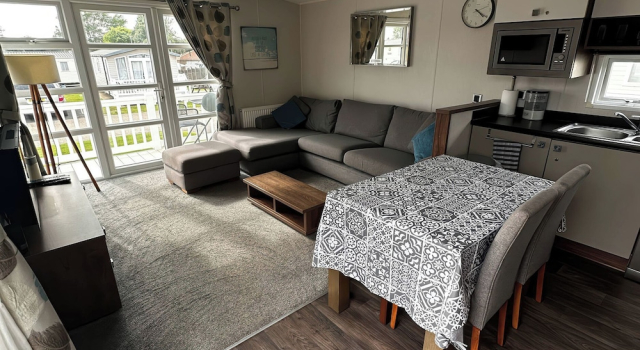 Коттедж Hopton Holiday Village - Holiday Accommodation 632