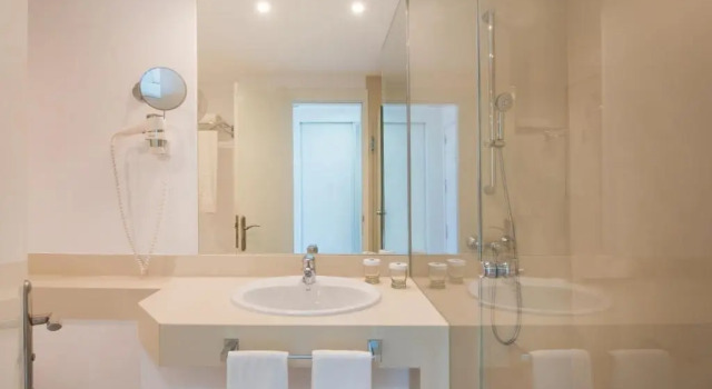 Двухместный номер с частичным видом на море Iberostar Waves Bouganville Playa