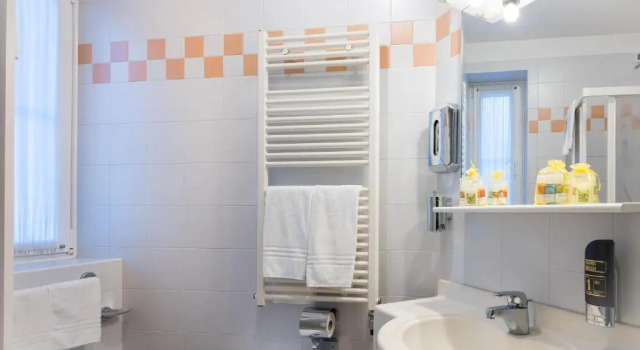 Двухместный номер Comfort с балконом Albergo Dimaro Wellness & Family Hotel