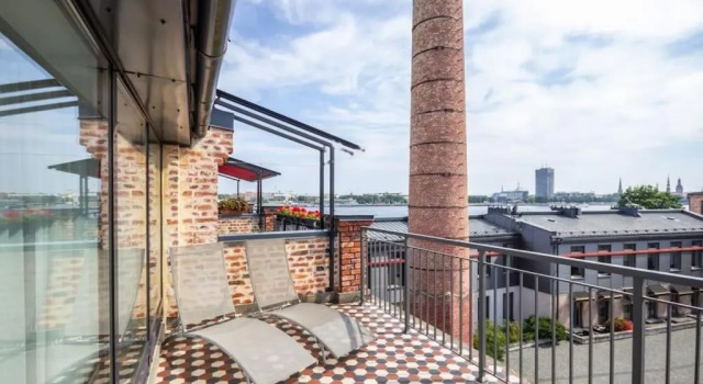 Номер Standard Gypsum Factory - Historic 4 Floor Townhouse - River View Terrace - King Bed 140m2
