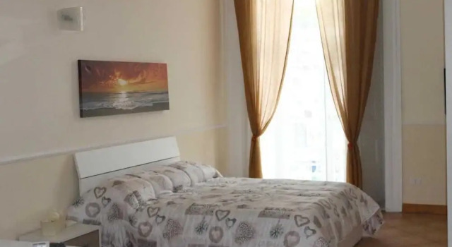 Четырёхместный семейный номер Standard с балконом B&B La Torretta Chiaia