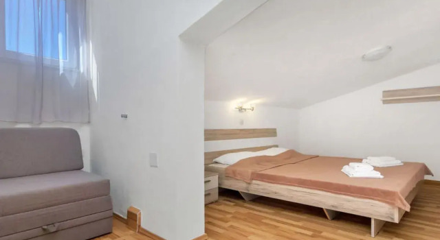 Apartment Cico Hvar/Pokrivenik 25302
