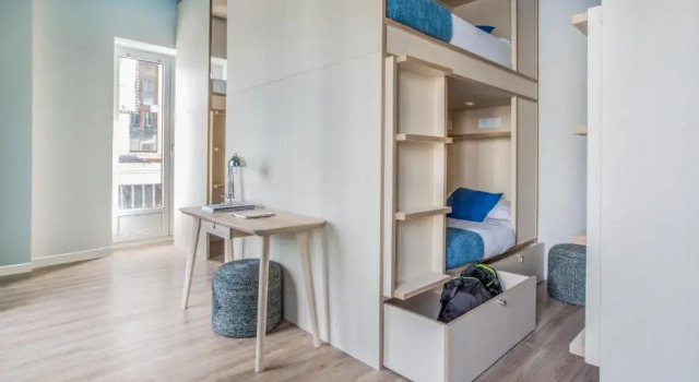 Кровать в общем номере Mola Hostel