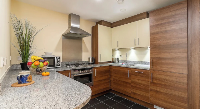 Апартаменты с 3 комнатами Shoreditch City Living