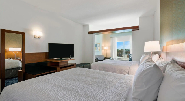 Четырёхместный номер Standard Fairfield Inn & Suites by Marriott St Petersburg North