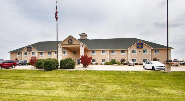 Люкс Standard Best Western Macomb Inn