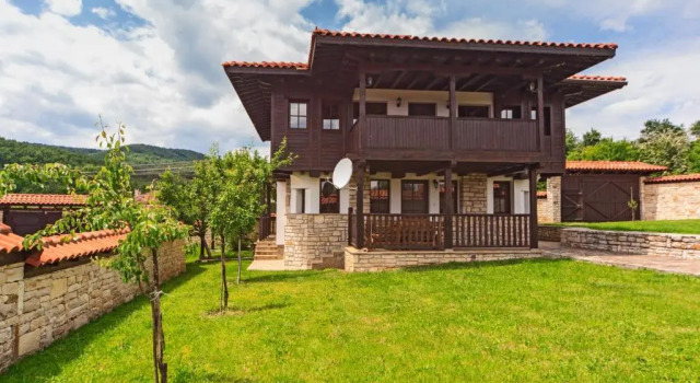 4 oda kulübe Complex Rayuvski Han