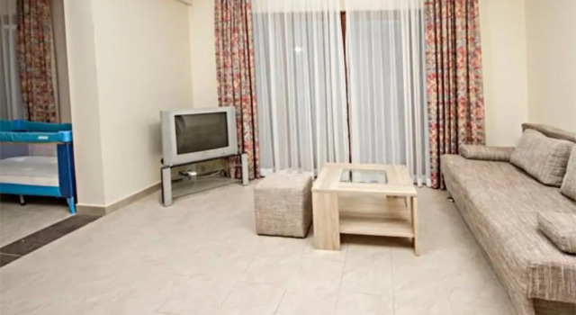 Апартаменты с 2 комнатами с видом на море Apartments Ljoljic