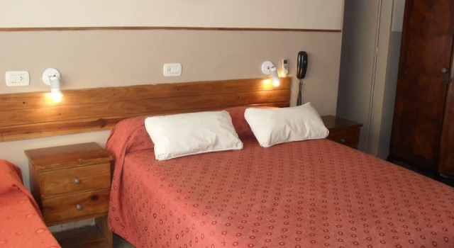 Трёхместный номер Standard с балконом Hotel De La Rue
