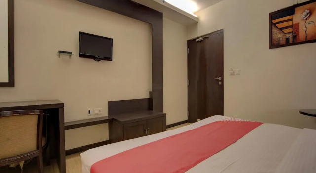 Deluxe Double room OYO 26196 Hotel Vip Regency