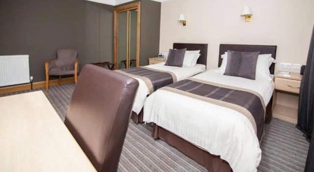 Трёхместный номер Standard Burnett Arms Hotel